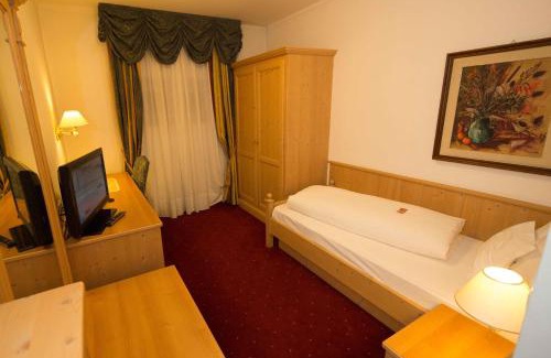 Bressanone Hotel | Hotel Goldenes Roessl-adults only