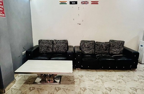 Sector 3 Hotel | Hotel Green Arrow Rohini