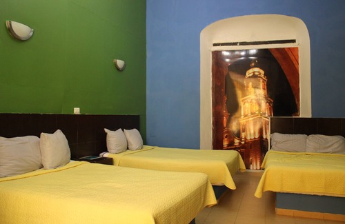 Zona Centro Hotel | Hotel Guaranducha Inn