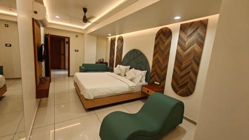 Rajkot Hotel | Hotel Heaven Blue