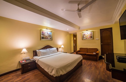 Navi Mumbai Hotel | Hotel Highway View