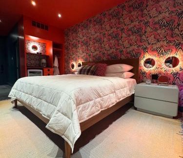 Cherokee Triangle House | Hotel Hilo - Room 101