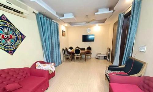 Bilaigarh Hotel | Hotel Himgiri