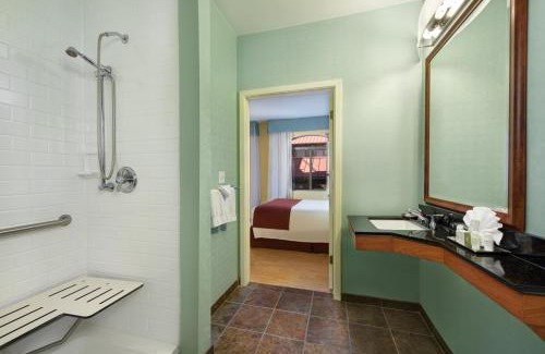 Downtown San Antonio Hotel | Hotel Indigo San Antonio Riverwalk by IHG