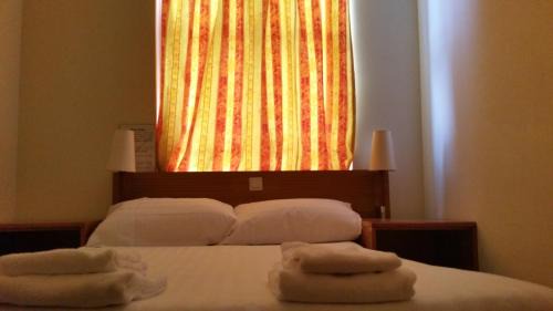 IJplein en Vogelbuurt Hotel | Hotel Isis