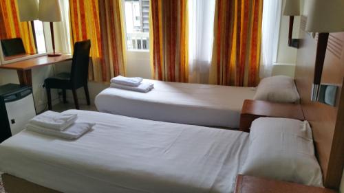 IJplein en Vogelbuurt Hotel | Hotel Isis