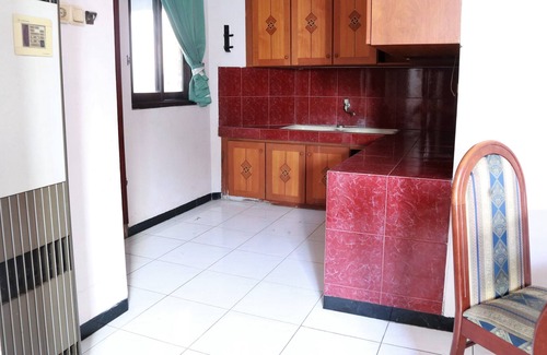 Sidoarjo House | Hotel Istana Permata Juanda