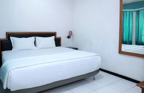Sidoarjo House | Hotel Istana Permata Juanda