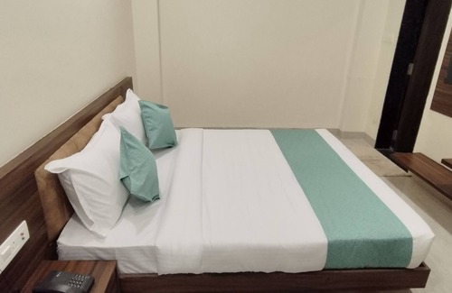 Indore Hotel | Hotel J Palace