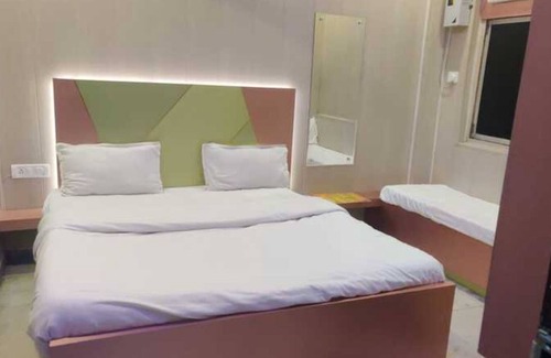 Alambagh Hotel | Hotel Jashoda