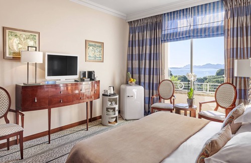Juan-les-Pins Hotel | Hotel Juana