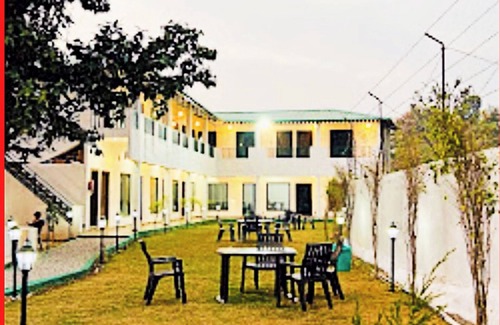 Jakh Hotel | Hotel Jungle Castle Resort Corbett
