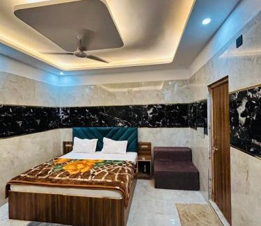 Ayodhya House | Hotel Jyoti Stay Inn 10 Min to Ram Tample