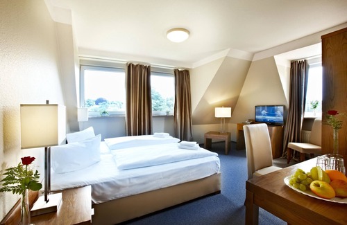 Kiel Hotel | Hotel Königstein Kiel by Tulip Inn