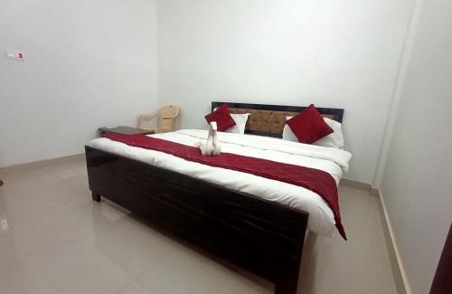 Faizabad Hotel | HOTEL KAHNA SHIVA 3Km FROM RAM MANDIR AC ROOM FREE WIFI