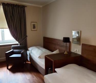City Centre Regensburg Hotel | Hotel Kaiserhof am Dom