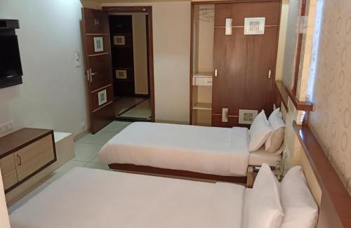 Ahmedabad Hotel | Hotel Kalinga Lake View