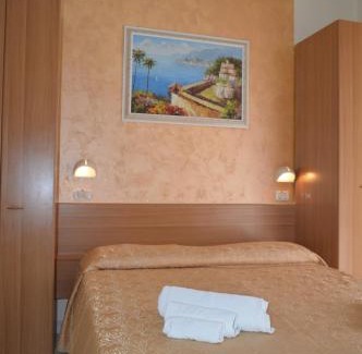 Marebello Hotel | Hotel Karin