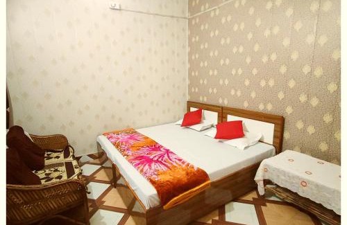 Sarnath House | Hotel Kashi Nest Near Dakshin Mukhi Hanuman ji Temple - Fully Air Conditioning Hotel