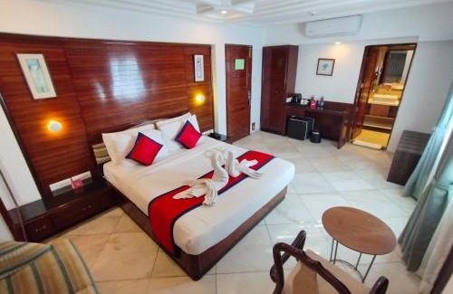 Rajkot Hotel | Hotel KK By Spree Rajkot