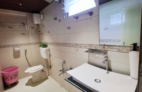 Ahmedabad Hotel | Hotel Krishna Ahmedabad