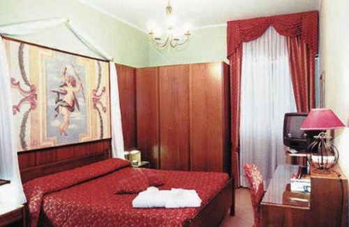 Cittiglio Hotel | Hotel La Bussola