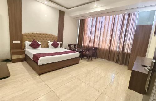 Zirakpur Hotel | Hotel la vista