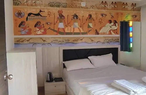 Lake Swaroop Sagar Hotel | Hotel Lake Bridge