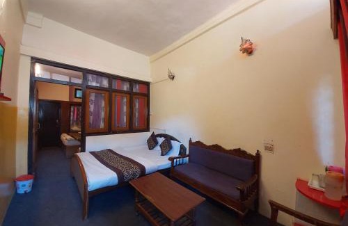 Nainital Hotel | Hotel Lake View Mall Road Nainital