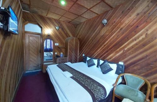 Nainital Hotel | Hotel Lake View Mall Road Nainital