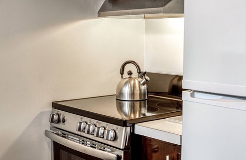 Downtown Montreal Apartment | Hotel Le Cantlie Suites