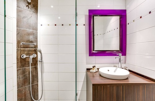 Cannes City Centre Hotel | Hotel Le Mistral