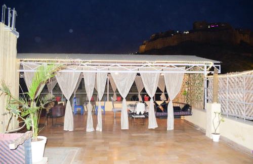 Amar Sagar Pol Hotel | Hotel Lemonade Jaisalmer