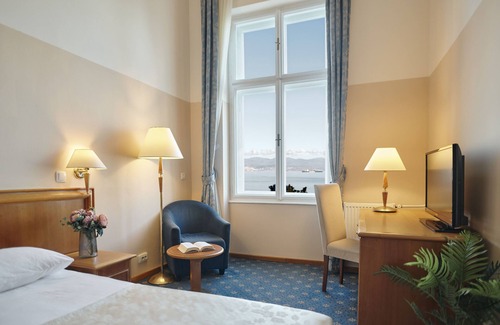 Lovran Hotel | Hotel Lovran