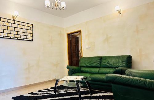 Yaounde Hotel | HOTEL MAA MEVFOU Hmm