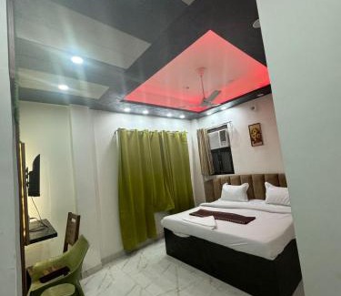 Malviya Nagar House | Hotel Malviya Nagar