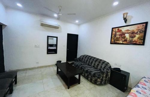 New Delhi Apartment | Hotel Malviya Nagar Inn - Malviya Nagar