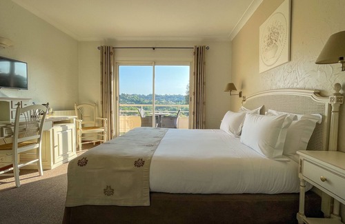 La Colle-sur-Loup Hotel | Hotel Marc Hely