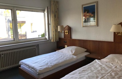 Gnadental Hotel | Hotel Marienhof Düsseldorf Neuss