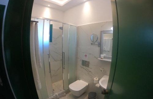 Akrotiri Hotel | Hotel Mathios