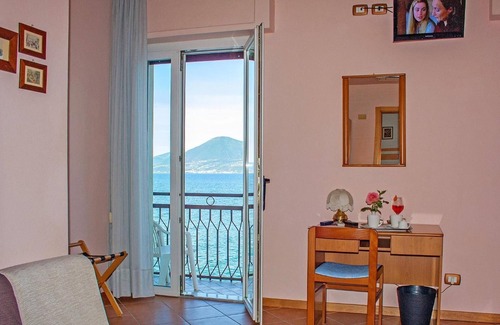 Torri del Benaco Hotel | Hotel Menapace