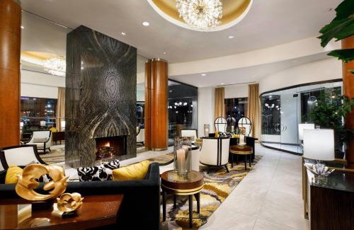 East Town Hotel | Hotel Metro, Autograph Collection