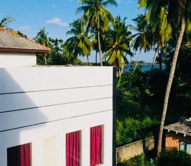 Anuradhapura Hotel | Hotel Miami