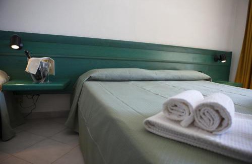 La Maddalena Hotel | Hotel Miralonga