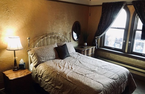 Downtown Flagstaff Hotel | Hotel Monte Vista