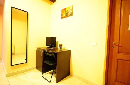 Rione XVIII Castro Pretorio Hotel | Hotel Mosaic