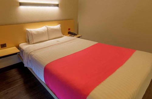 Cuautitlan Izcalli Hotel | Hotel MX mas cuautitlan Izcalli, Trademark by Wyndham