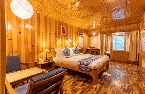 Old Manali Resort | Hotel Negis Mayflower