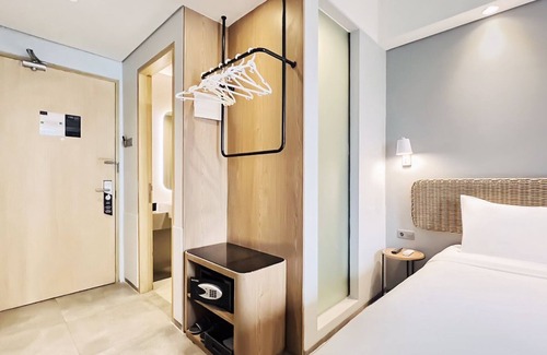 Jakarta Hotel | Hotel NEO Puri Indah - Jakarta