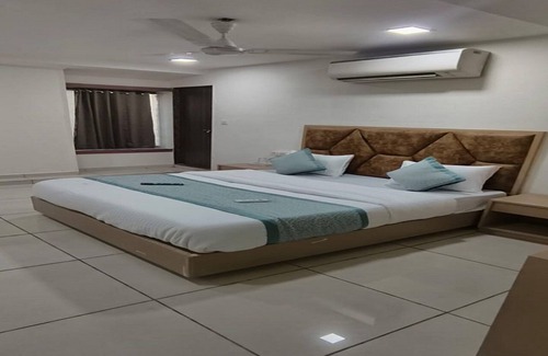 Ahmedabad Hotel | Hotel Nest View